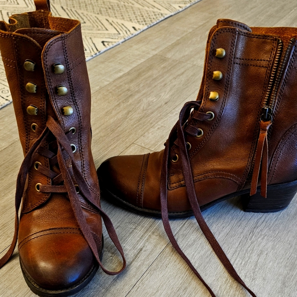 Aldo genuine leather women's combat boots